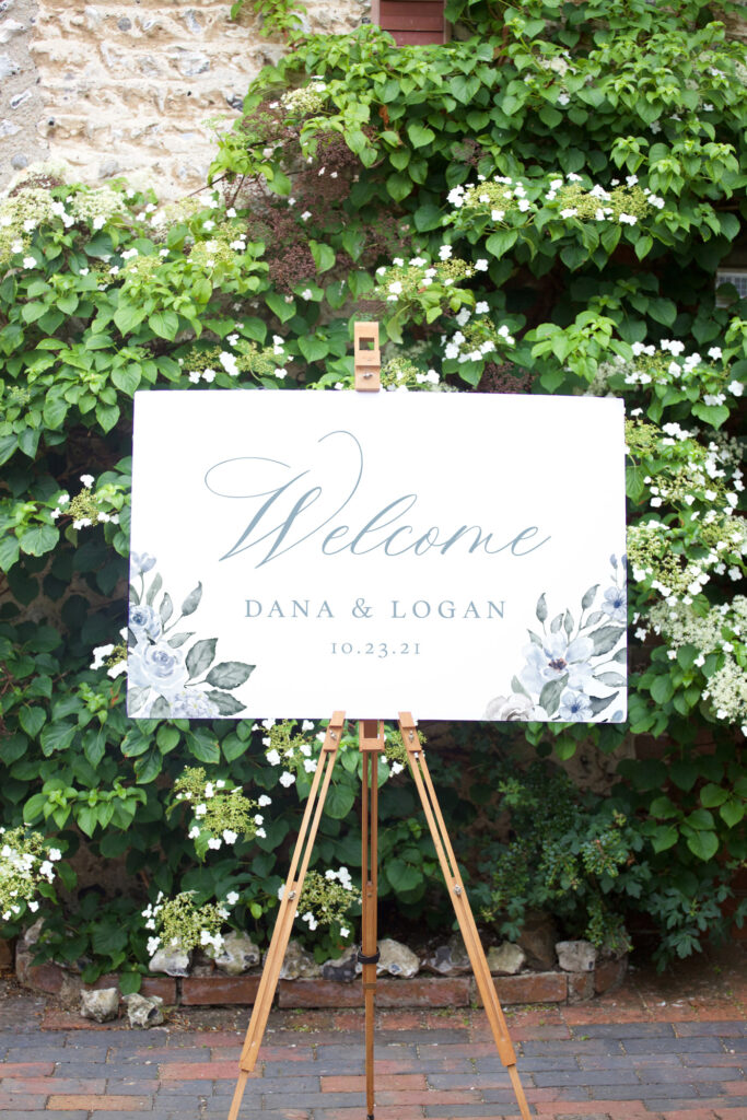 Blue-Floral-Welcome-Sign